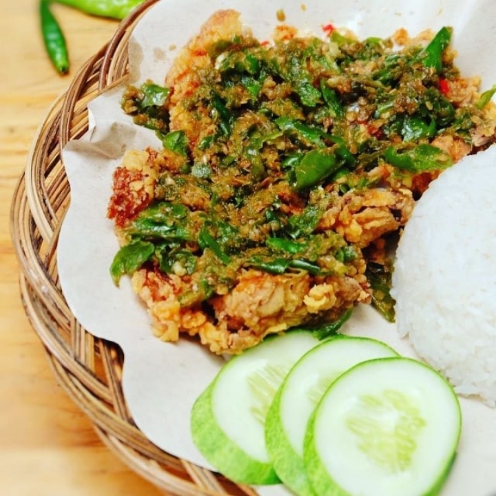 Ayam Geprek Ijo  Nasi