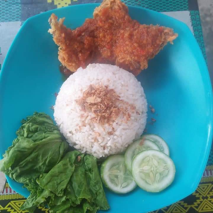 Ayam Geprek Mamah Kembar