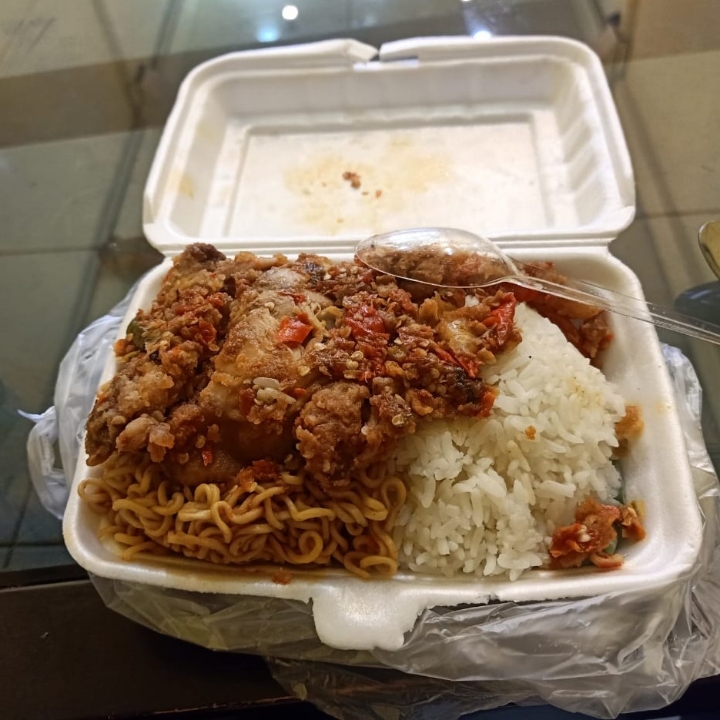 Ayam Geprek Mbok Kaji 3