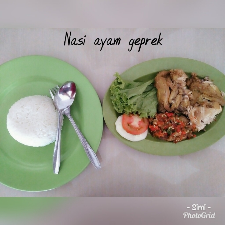 Ayam Geprek Nasi