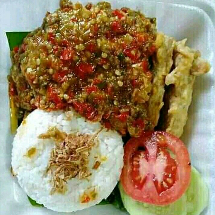 Ayam Geprek Nasi