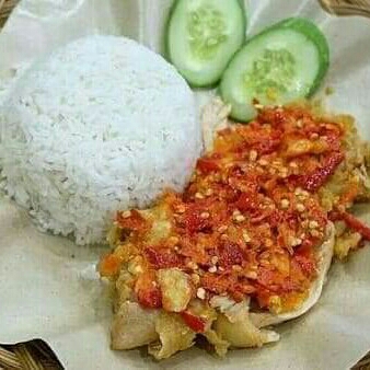 Ayam Geprek Nasi