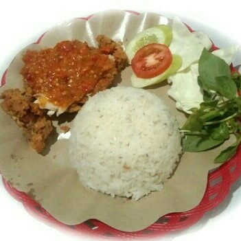 Ayam Geprek Nasi