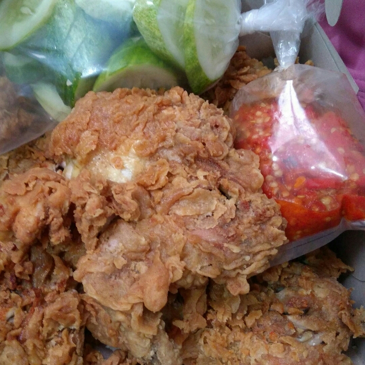 Ayam Geprek Pake Nasi