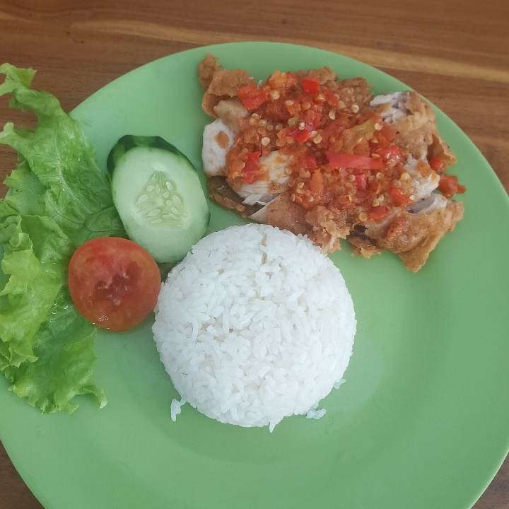 Ayam Geprek Plus Nasi