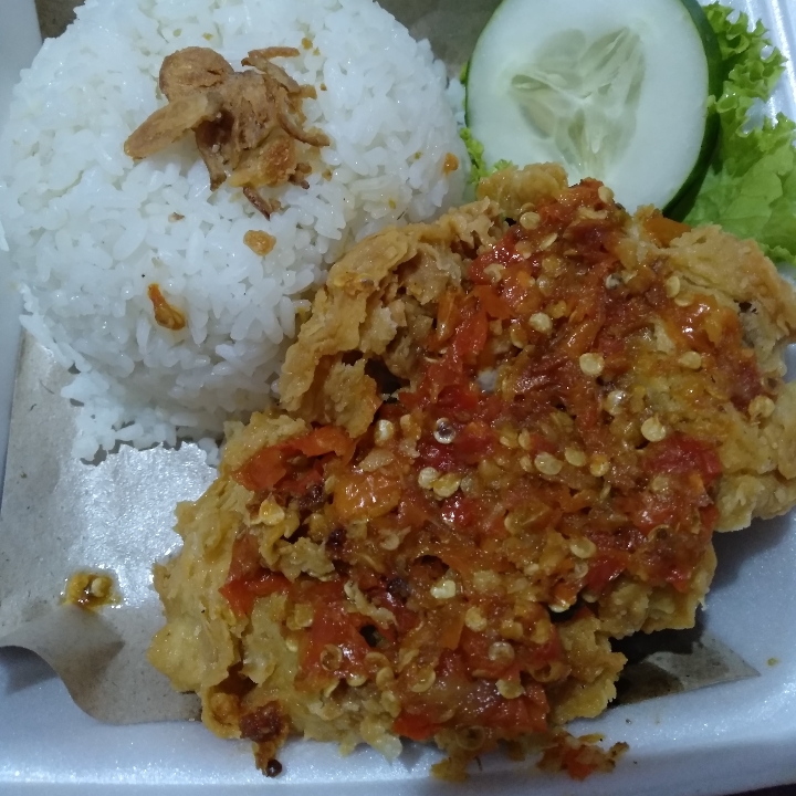 Ayam Geprek Plus Nasi