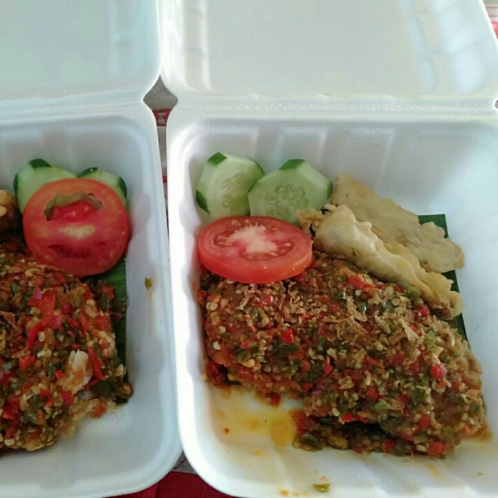 Ayam Geprek Saja