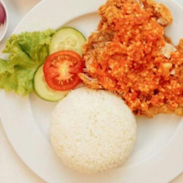 Ayam Geprek Sambal Bawang