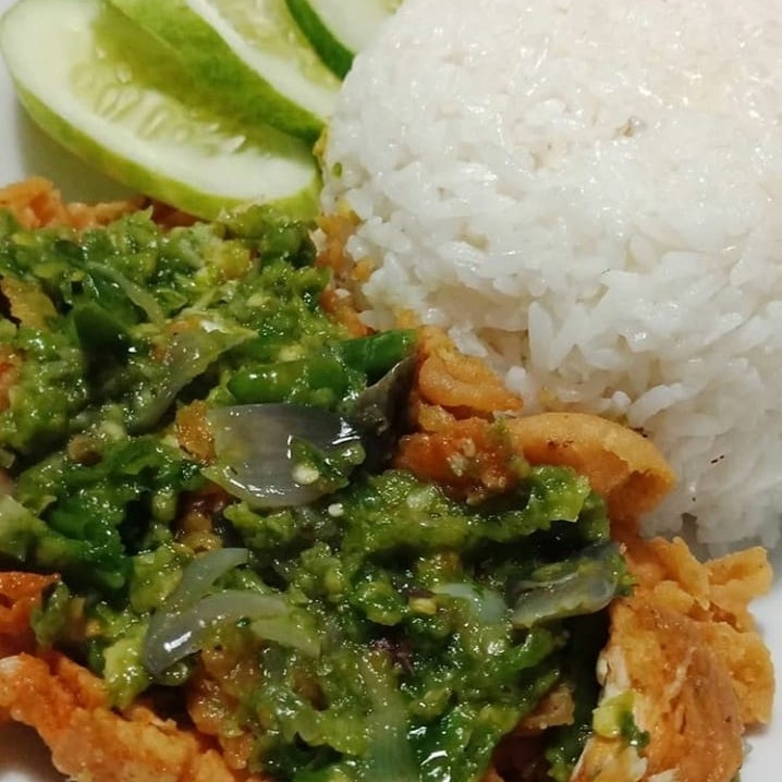 Ayam Geprek Sambal Ijo