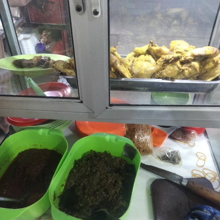 Ayam Geprek Sambal Ijo Dan Nasi Putih