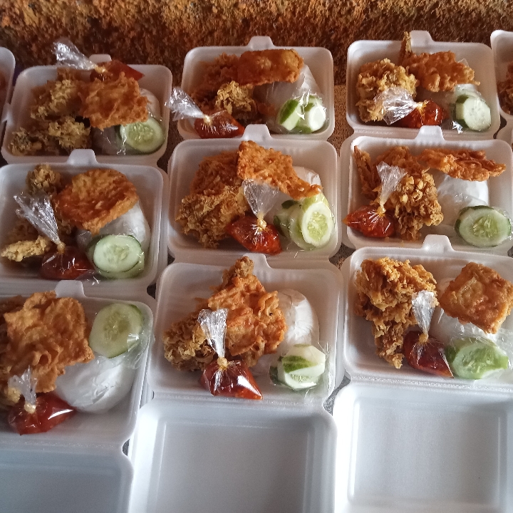 Ayam Geprek Sambal Ijo Merah 3