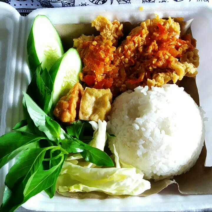 Ayam Geprek Sambal Mattah