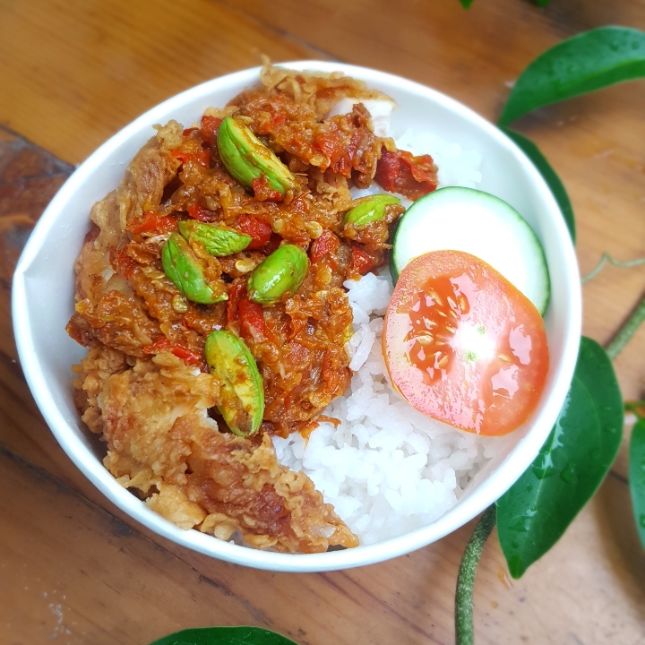 Ayam Geprek Sambal Petai