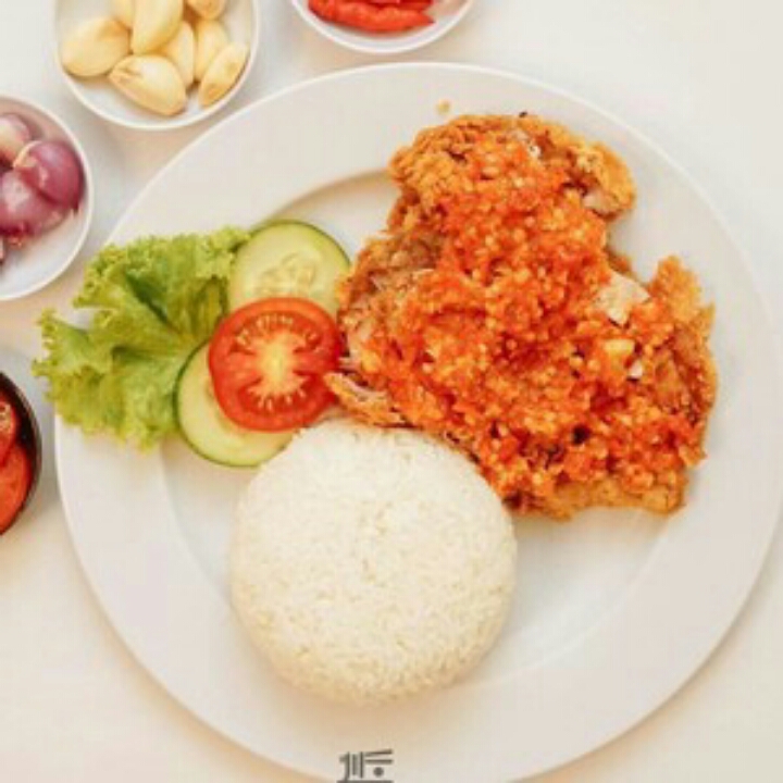 Ayam Geprek Sambal Petasan