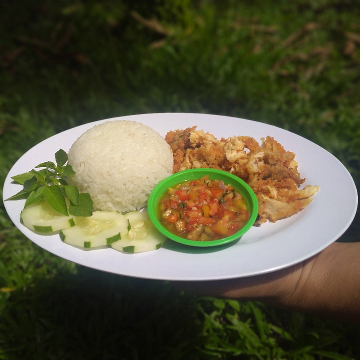 Ayam Geprek Sambel Dabu-Dabu