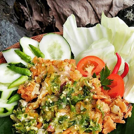 Ayam Geprek Sambel Ijo