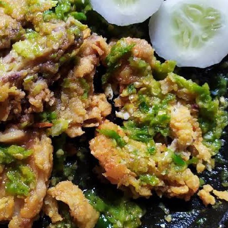 Ayam Geprek Sambel Ijo