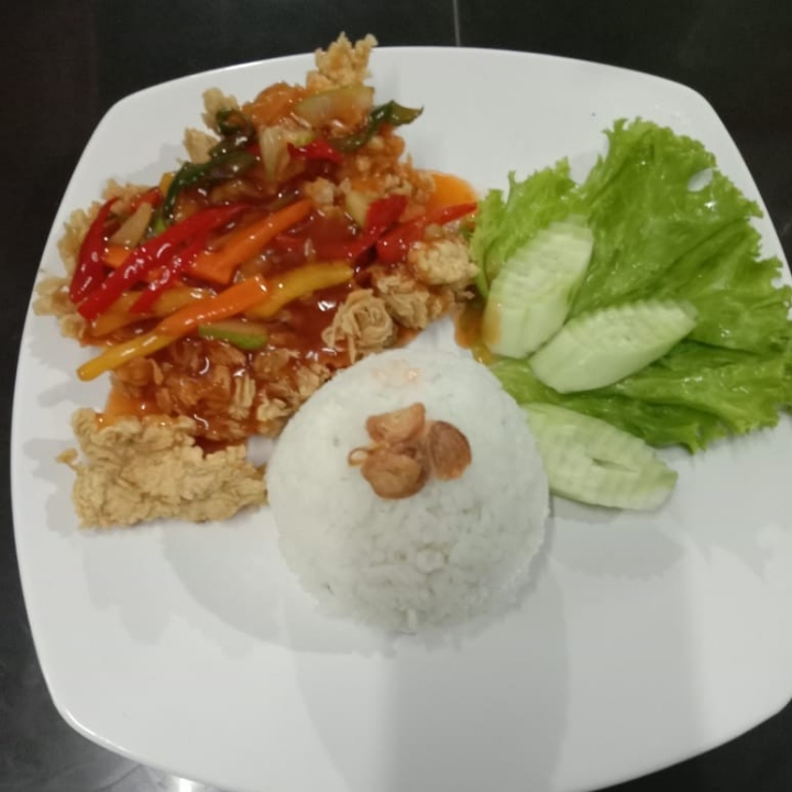 Ayam Geprek Saus Padang