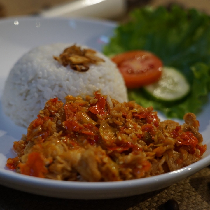 Ayam Geprek plus Nasi Level 2