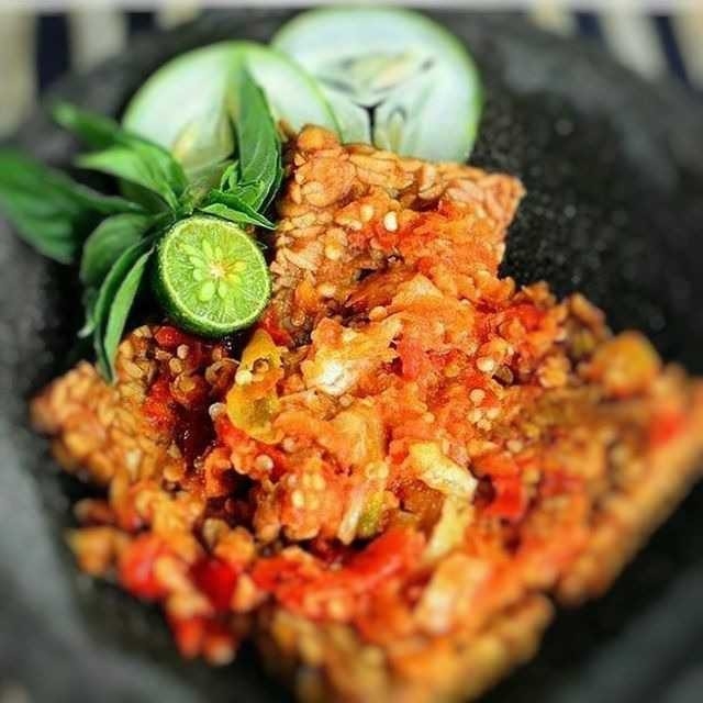 Ayam Gepret Tempe