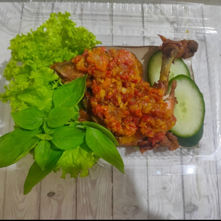 Ayam Gepuk Sambal Bawang