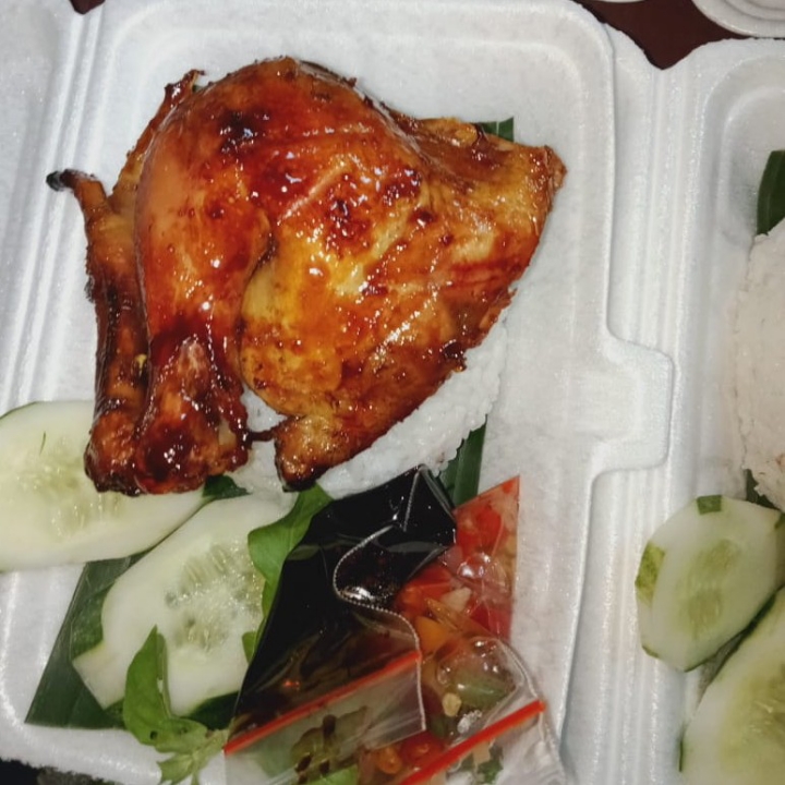 Ayam Golek Ekonomis Tampa Nasi