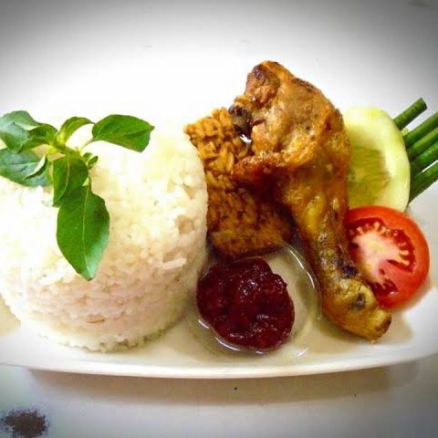 Ayam Goreng  Dan Nasi