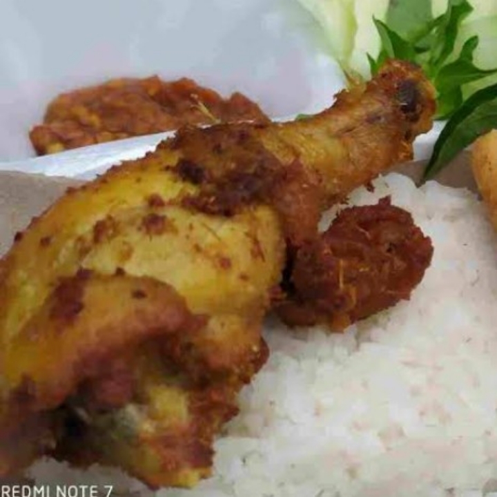 Ayam Goreng Ajah Smbel Trasi