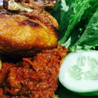 Ayam Goreng Bacem