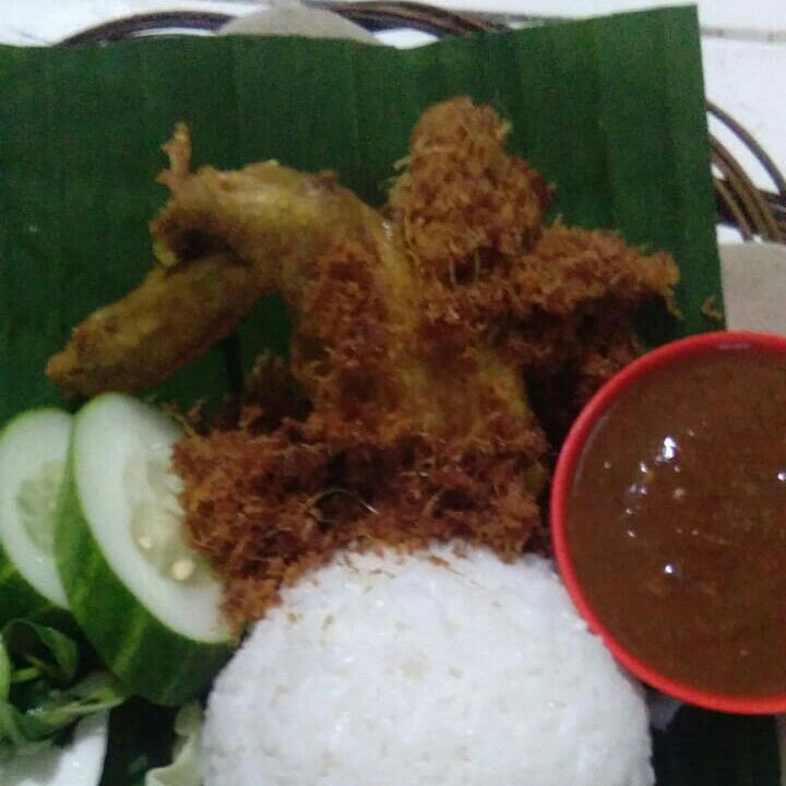 Ayam Goreng Bumbu Laos