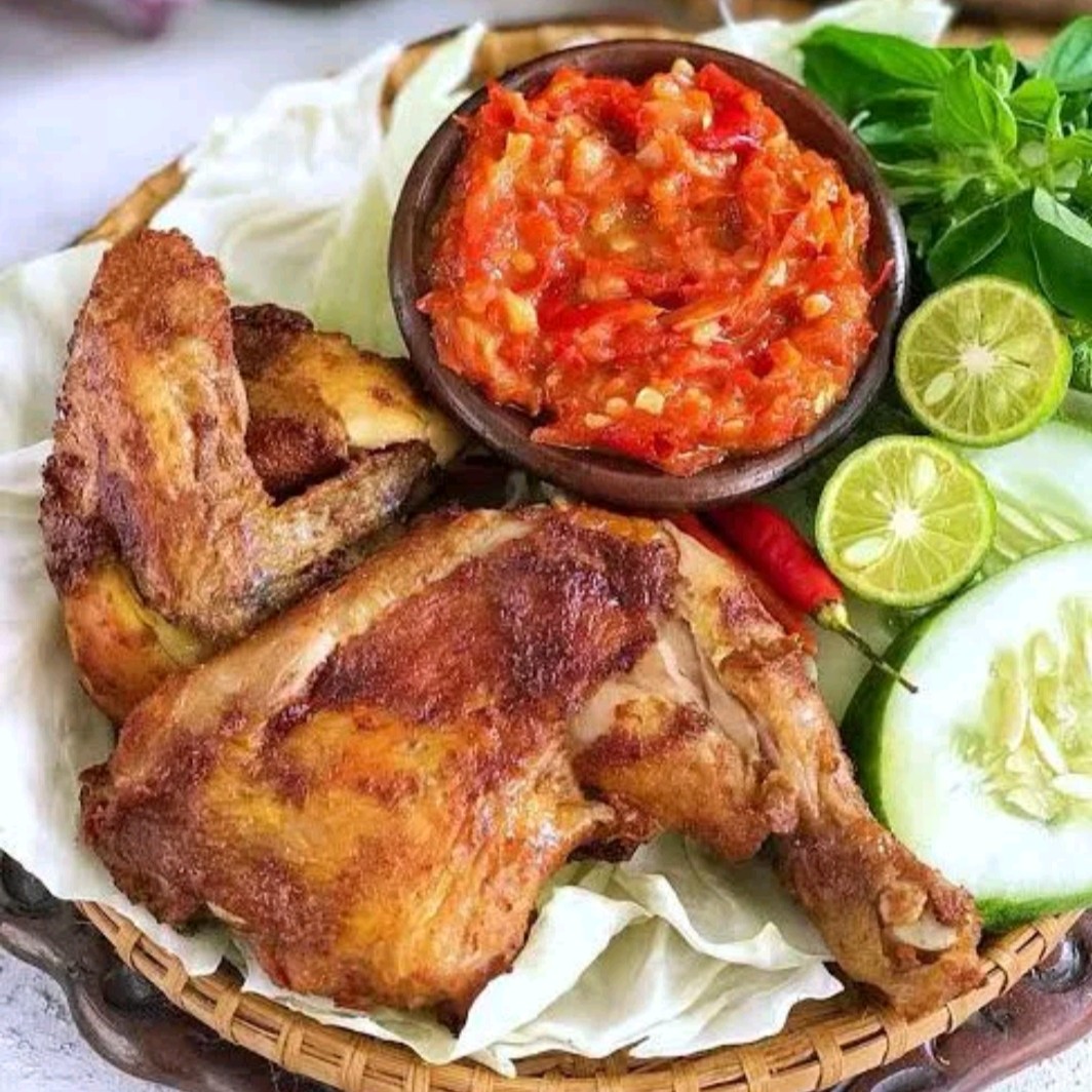 Ayam Goreng Lalaban Sambal