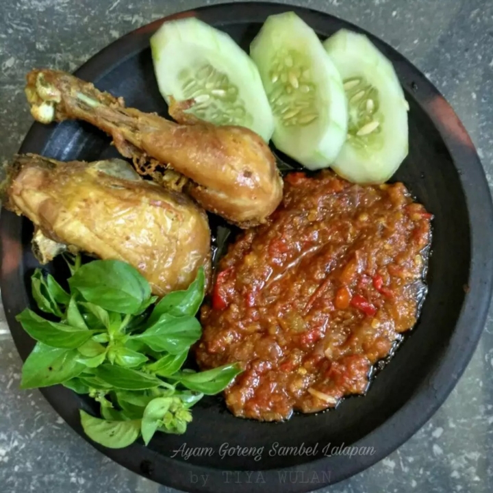 Ayam Goreng Lalapan 