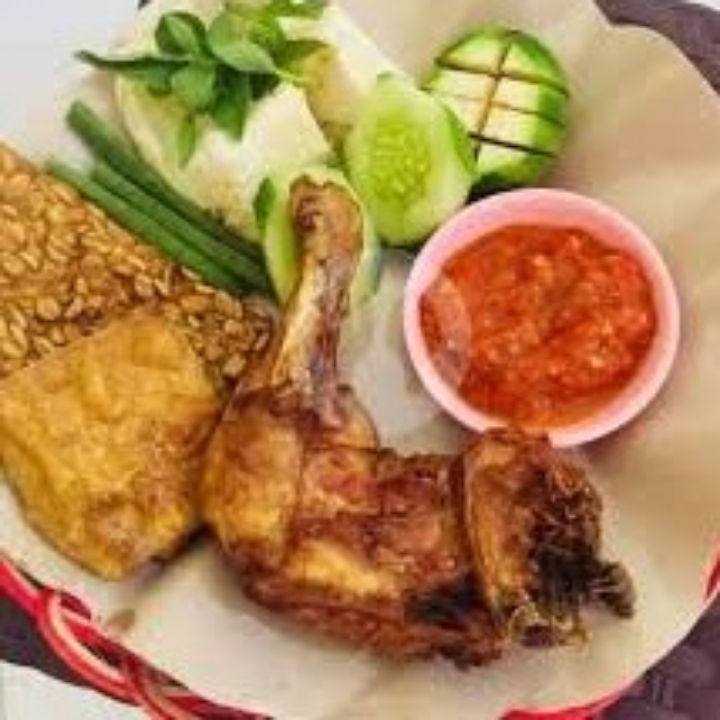 Ayam Goreng Lalapan | TRIP