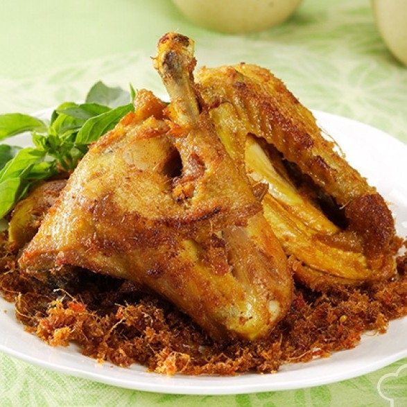 Ayam Goreng Lalapan