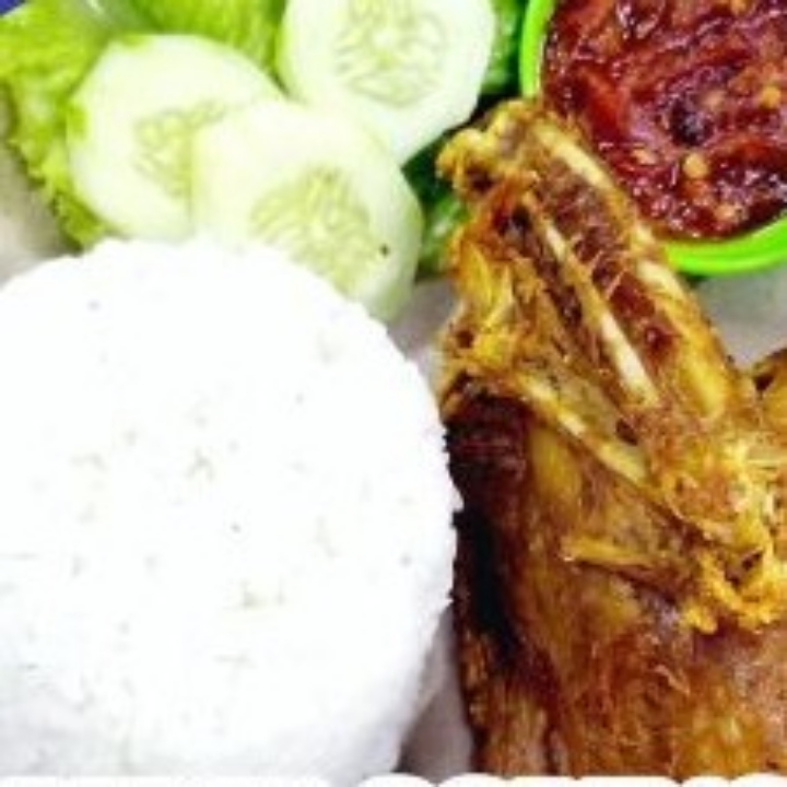 Ayam Goreng Nasi Putih