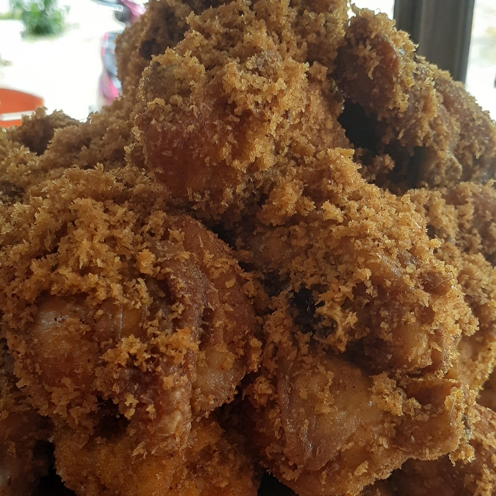 Ayam Goreng Pakai Nasi