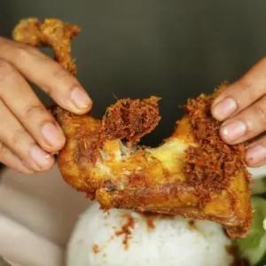 Ayam Goreng Sadek