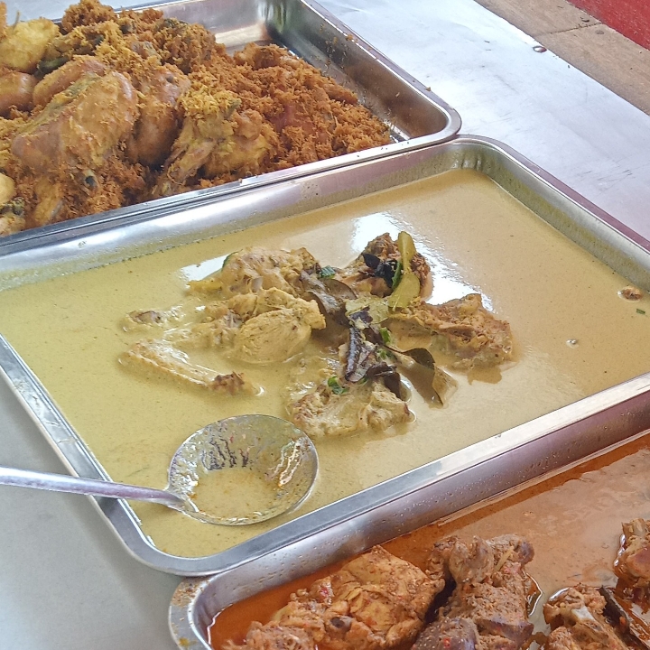 Ayam Gulai Kuning