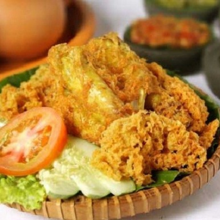 Ayam KampuNg Kremes