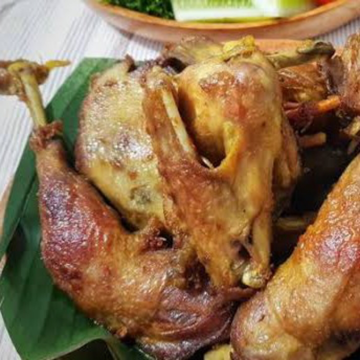 Ayam Kampung Dada Goreng Cobek Terasi