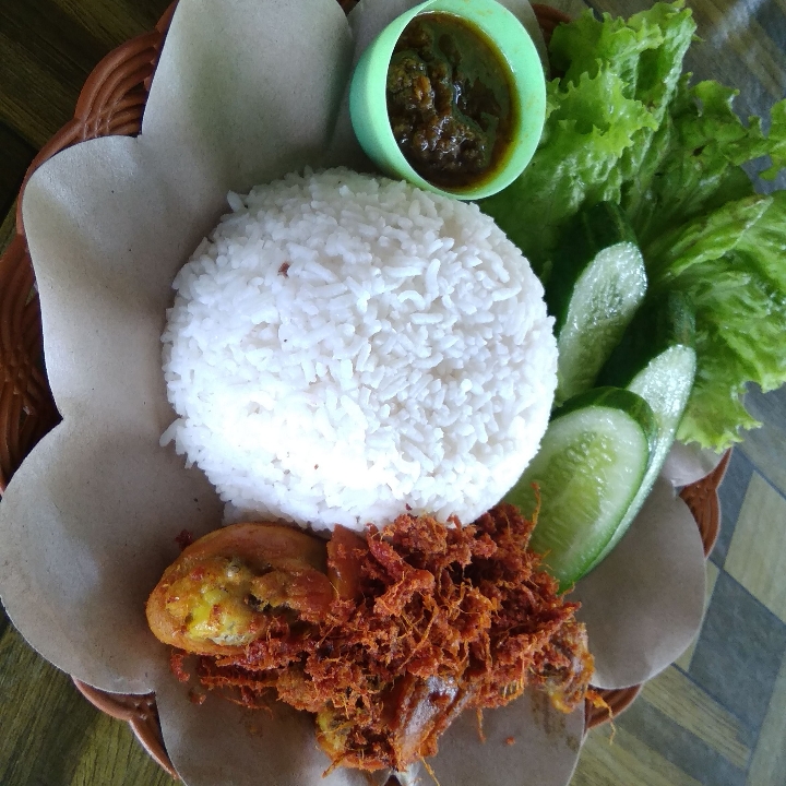 Ayam Kampung Goreng Kremes