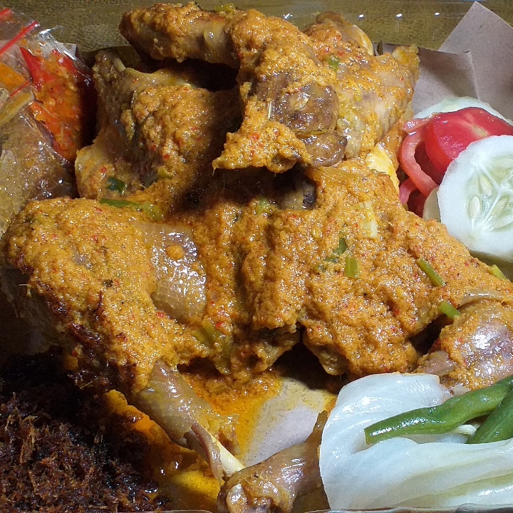 Ayam Kampung Woku Utuh