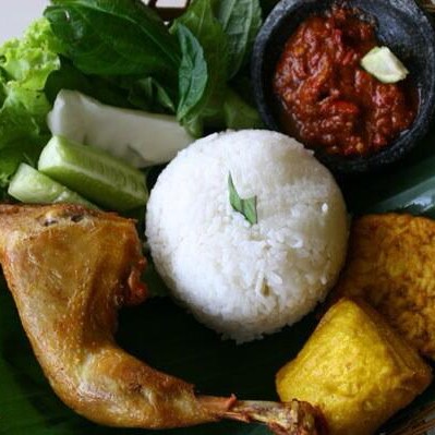 Ayam Kampung dan Nasi