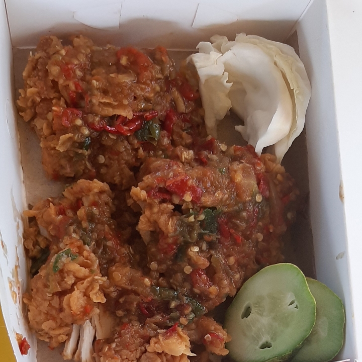 Ayam Keranjang geprek