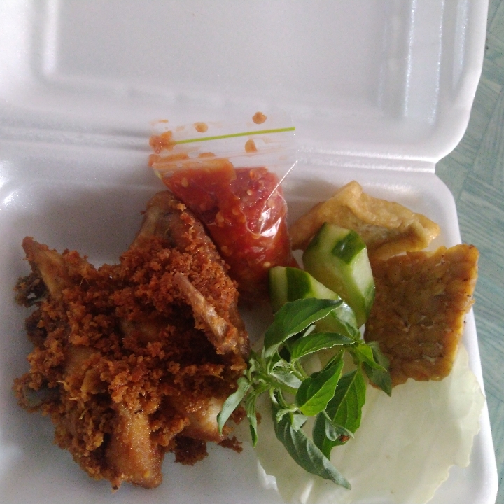 Ayam Kremes