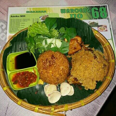 Ayam Kremes Nasi Goreng