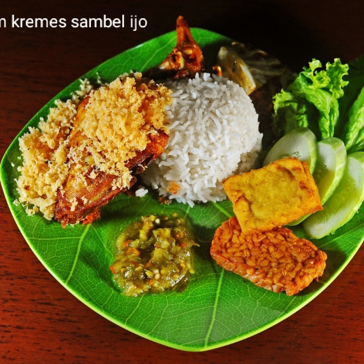 Ayam Goreng Kremes Sambal Ijo