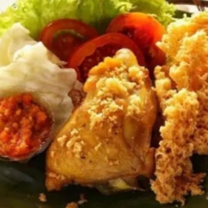 Ayam Kremes Sambel Tomat