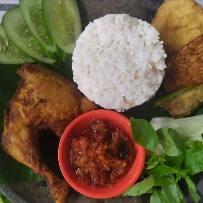 Ayam Lalapan