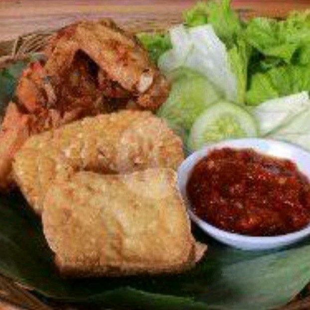 Ayam Lalapan Extra Tahu Tempe